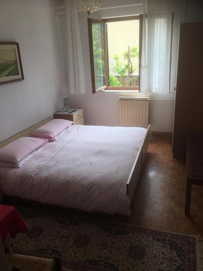 Hostel-Sezanalokev B&B Dış mekan fotoğraf