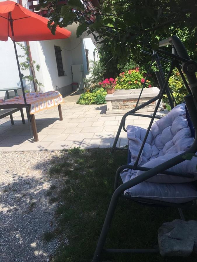 Hostel-Sezanalokev B&B Dış mekan fotoğraf