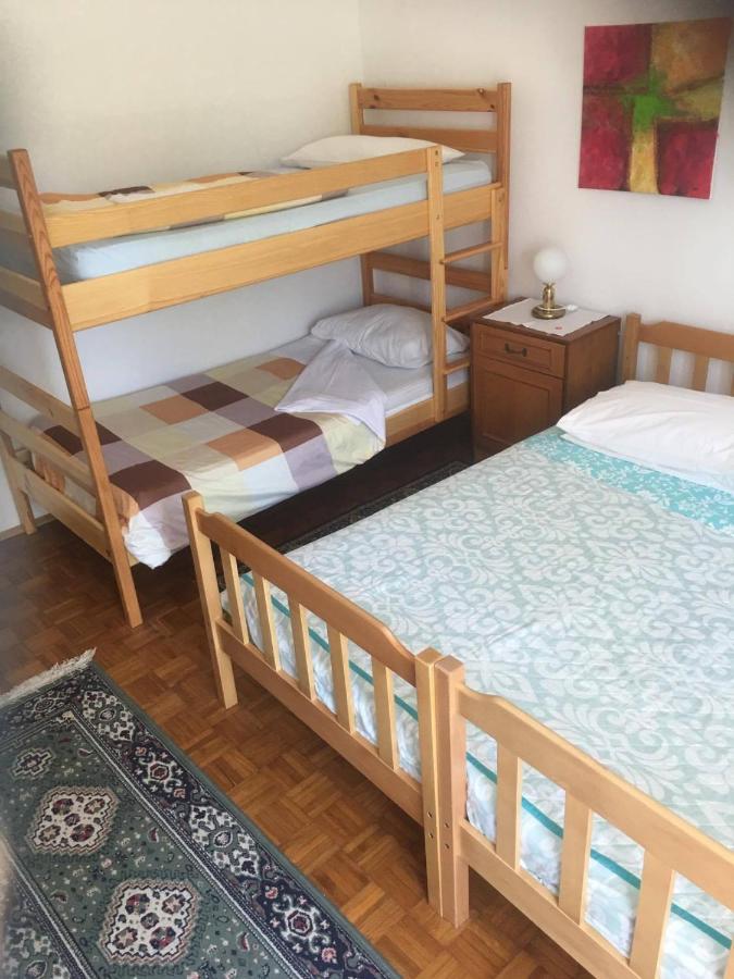 Hostel-Sezanalokev B&B Dış mekan fotoğraf