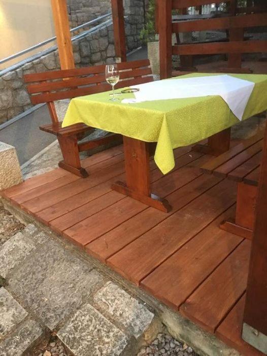 Hostel-Sezanalokev B&B Dış mekan fotoğraf