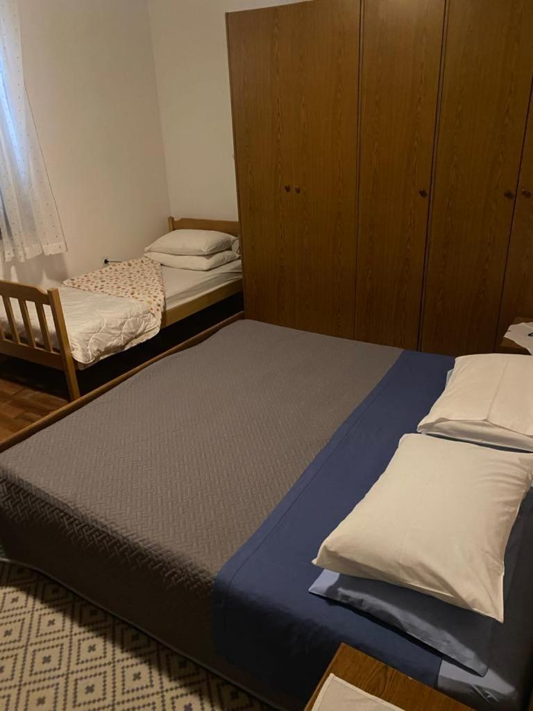 Hostel-Sezanalokev B&B Dış mekan fotoğraf